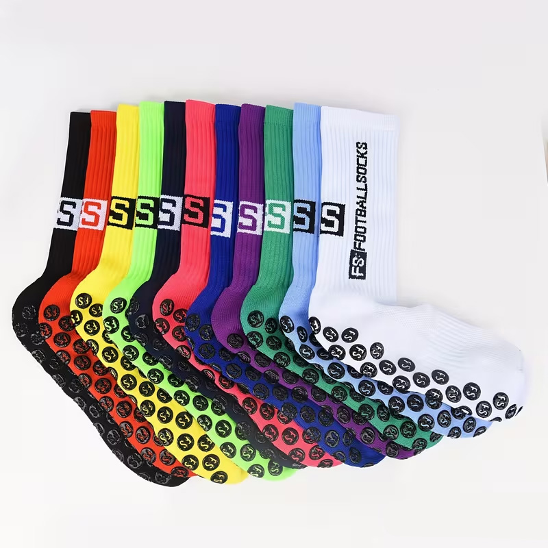 1 Pair Grippy Sports Crew Sock - огляд і ціна Sports Socks